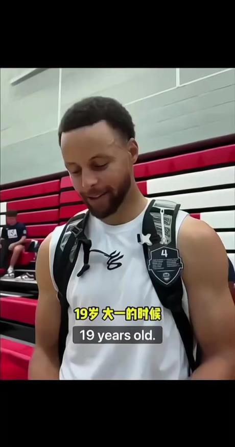 美國(guó)男籃問答：第一次扣籃時(shí)幾歲？濃眉：詹姆斯兩歲扣籃！