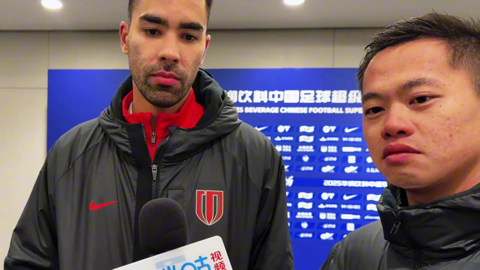 德?tīng)柤佣噘惡蟛稍L(fǎng)：主教練給了我很大信心，拿到3分的最重要的