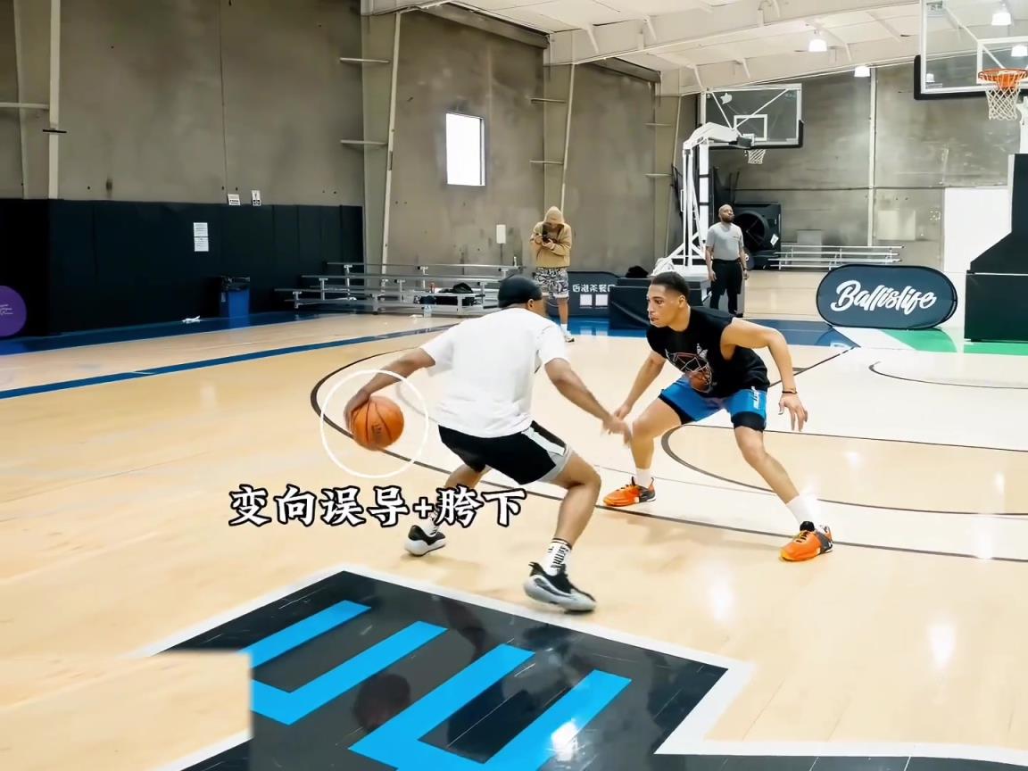 “實(shí)戰(zhàn)中的節(jié)奏過(guò)人動(dòng)作鑒賞，連續(xù)胯下變向舞蹈銜接頓拜突破”