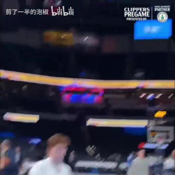 寶藏球員！你覺(jué)得小瓊斯能延續(xù)去年季后賽的亮眼表現(xiàn)嗎？