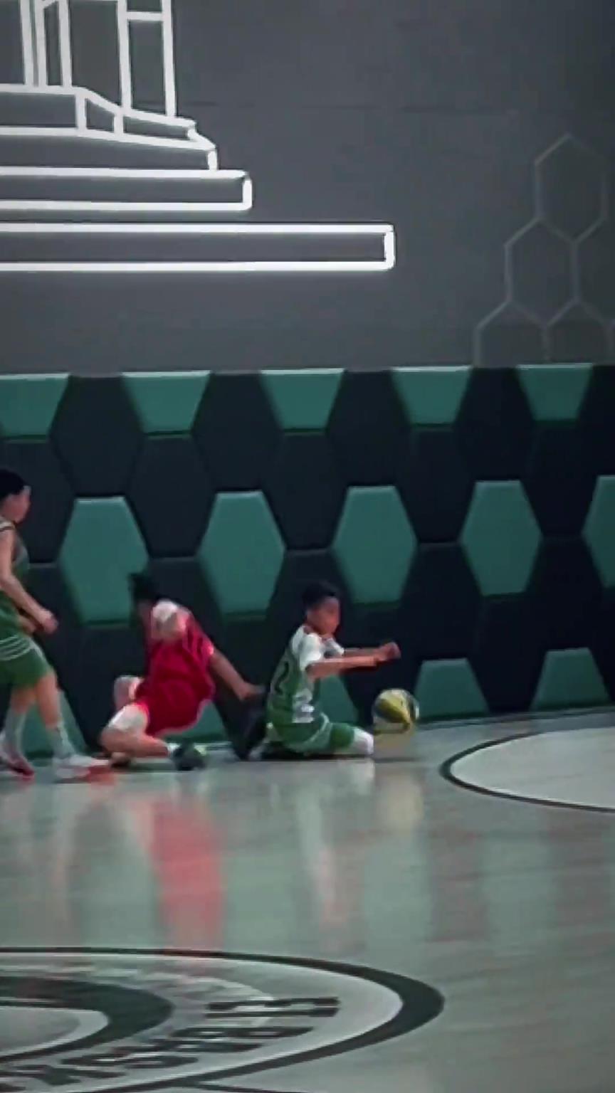 有一種默契叫做從小一起長(zhǎng)大！